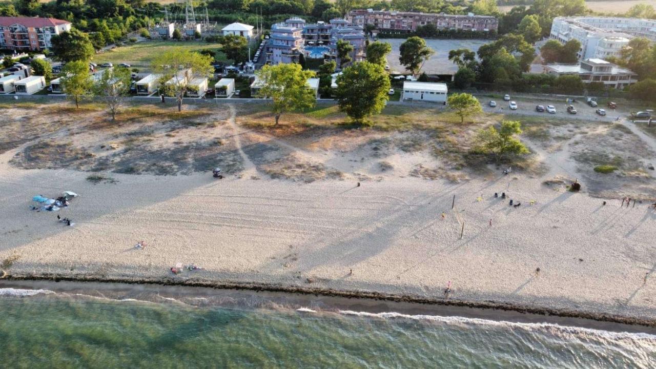 Къмпинг Градина Луксозен Апартамент Chernomorets Exterior foto