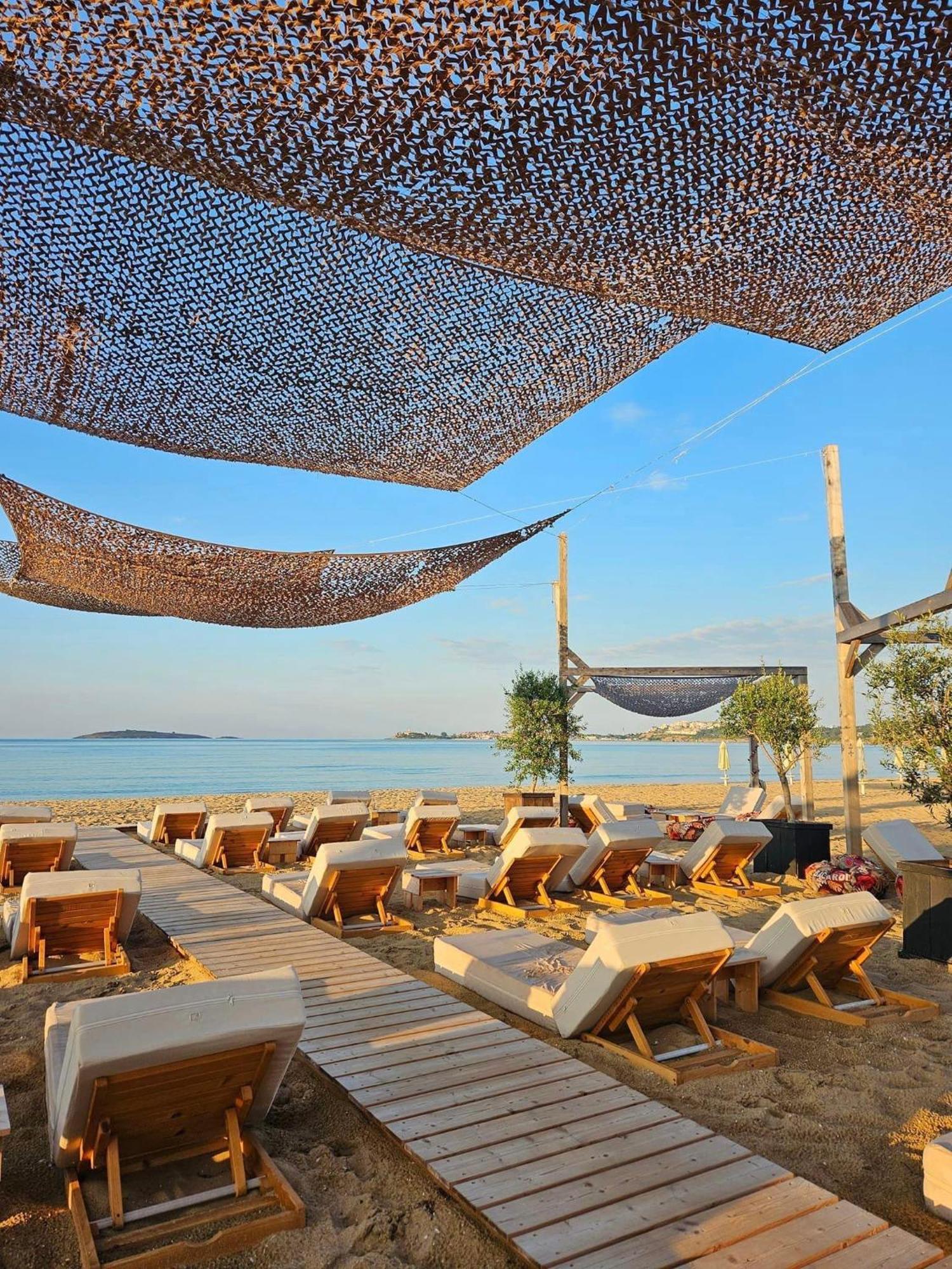 Къмпинг Градина Луксозен Апартамент Chernomorets Exterior foto